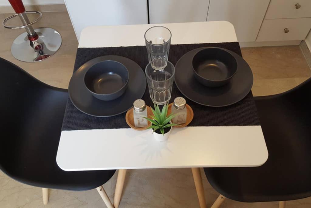 Apartment In The Heart Of The City 5 Larissa Luaran gambar
